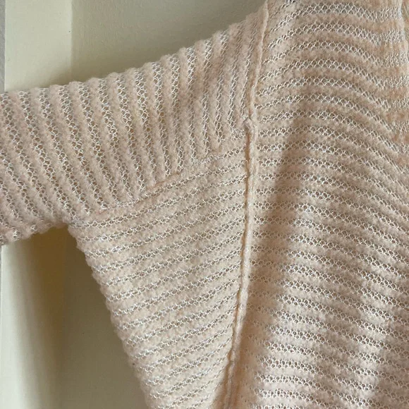 Free People Cream V-Neck Chunky Knit Sweater - Picture 4 of 6